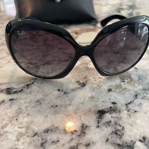 Ray-Ban Women's RB4098 Jackie Ohh Ii Butterfly Sunglasses with case